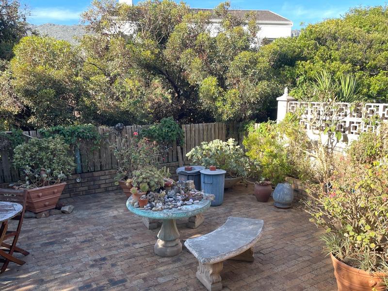 2 Bedroom Property for Sale in Fish Hoek Western Cape